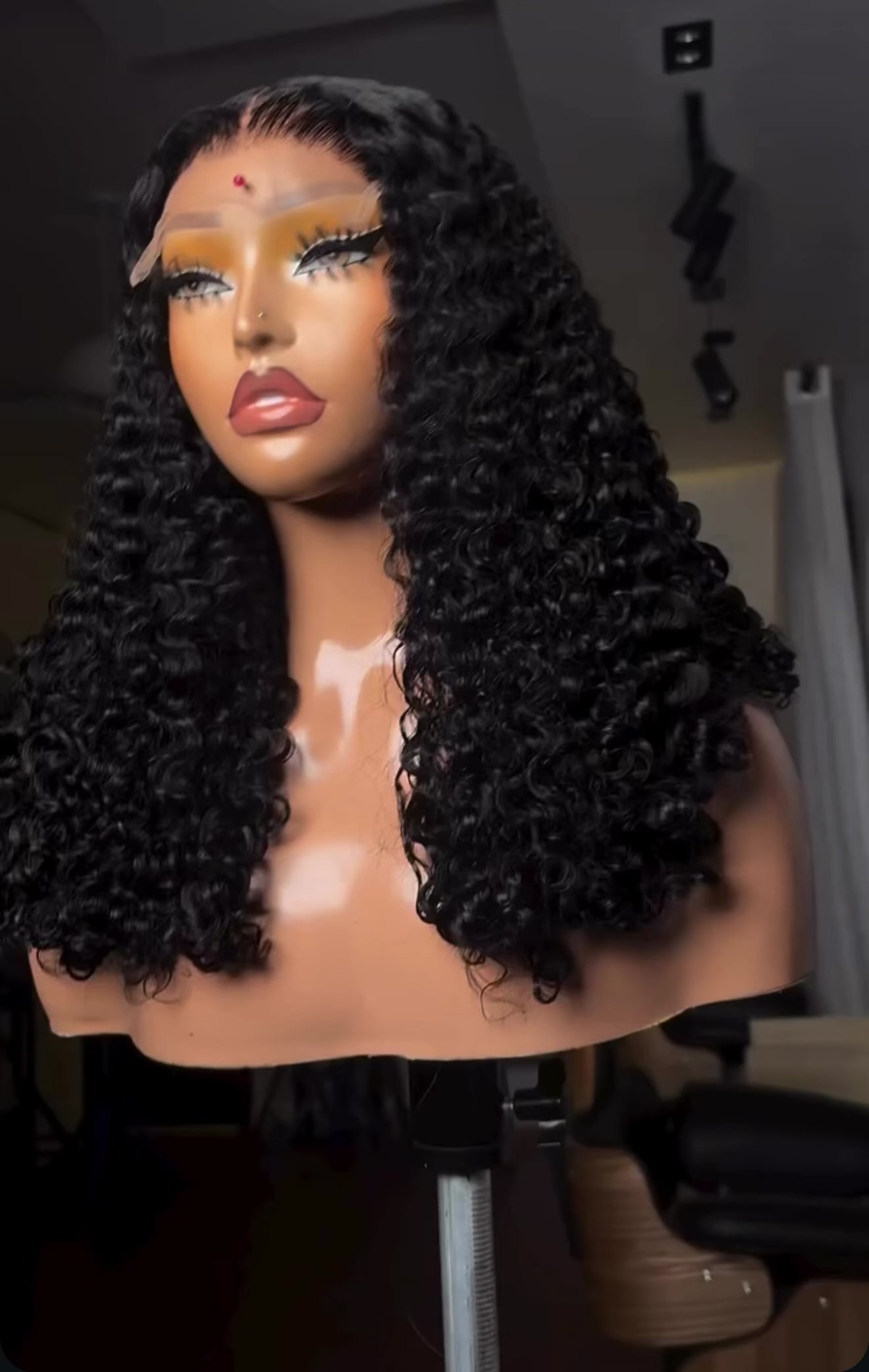18”pixie curls paired with 5by5 glueless closure wig 220g